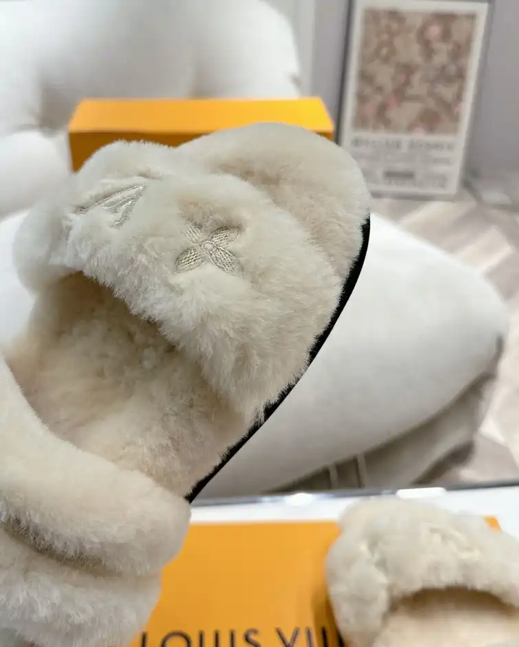 hype LV Slippers