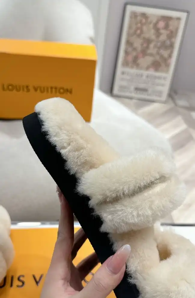 hype LV Slippers