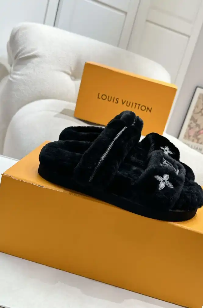 hype LV Slippers