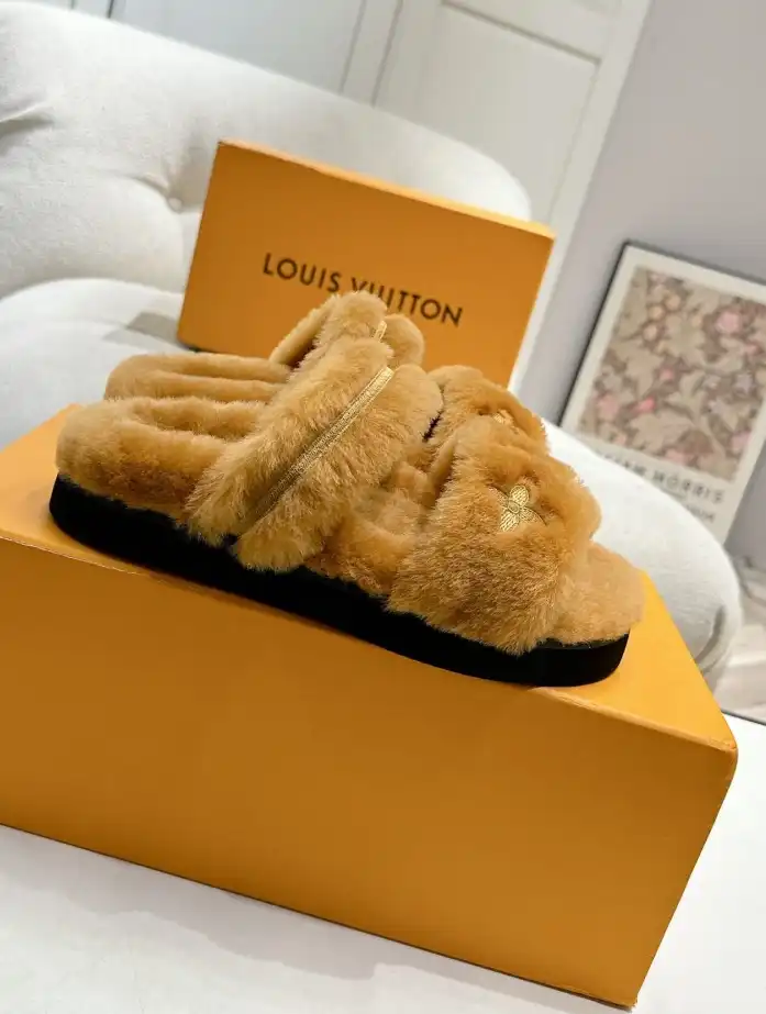 hype LV Slippers