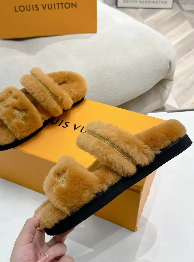 hype LV Slippers