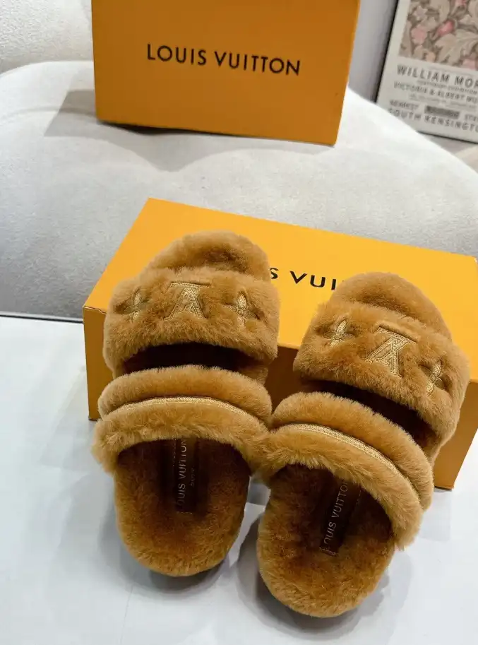 hype LV Slippers