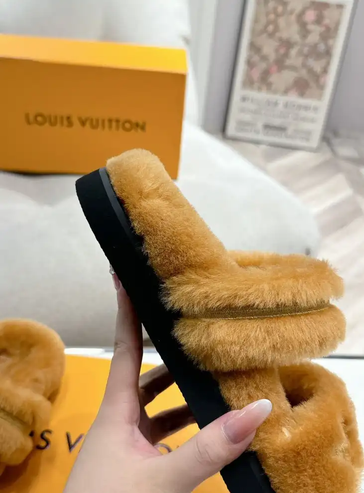 hype LV Slippers