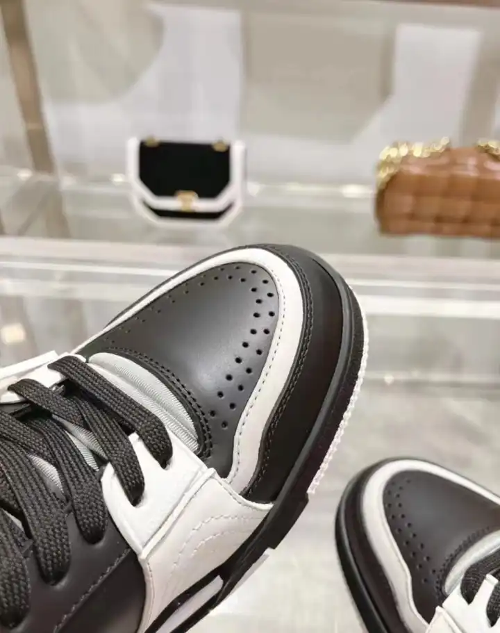 hype LV Sneakers