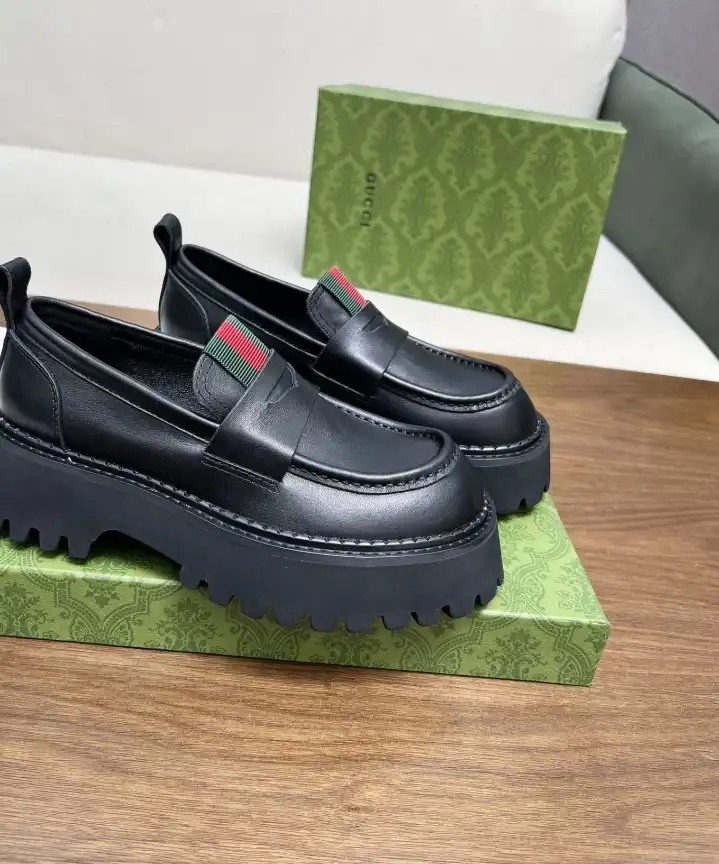 hype Gucci Leather Shoes