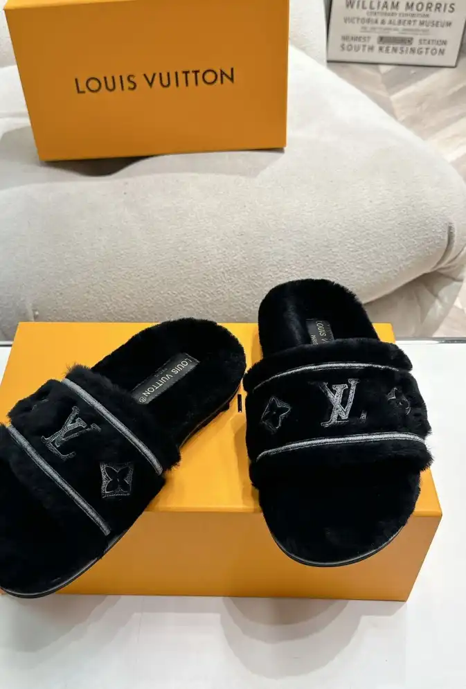 hype LV Slippers