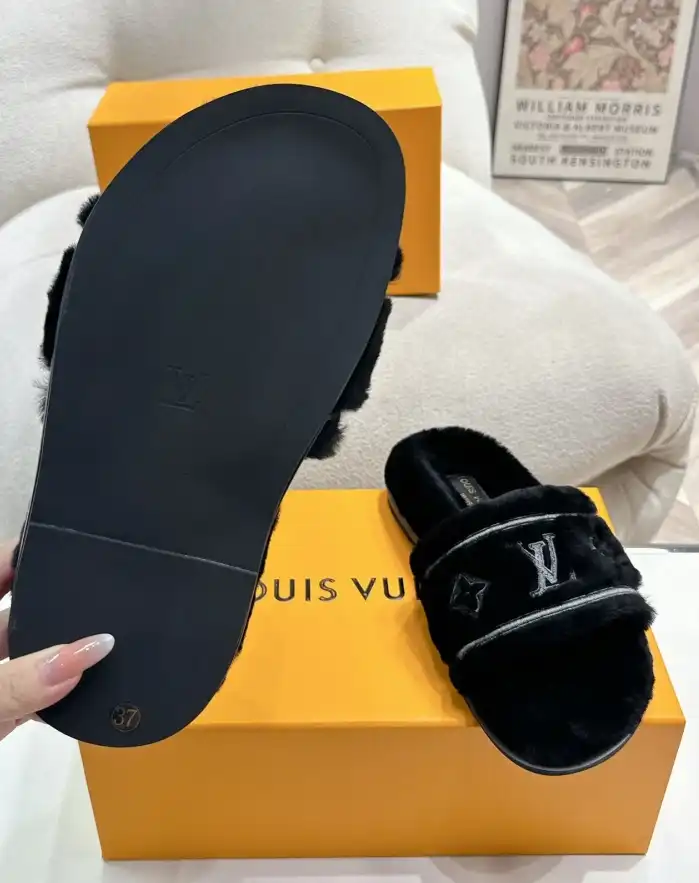 hype LV Slippers