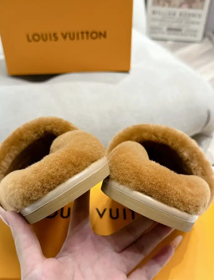 hype LV Slippers