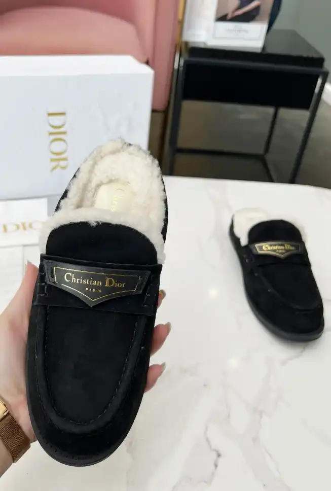 hype Christian Dior Slippers