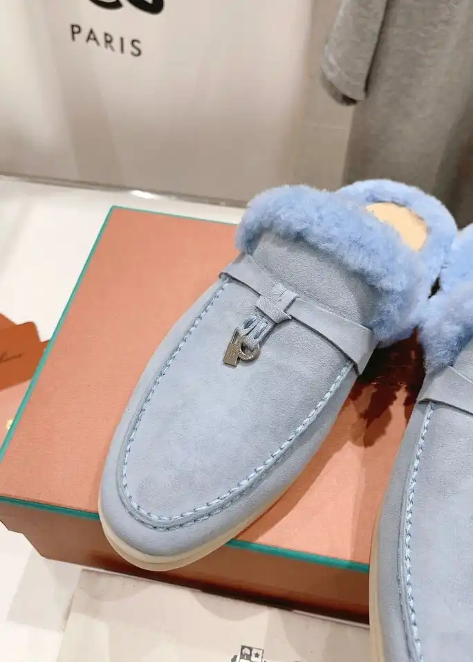 hype Other Slippers