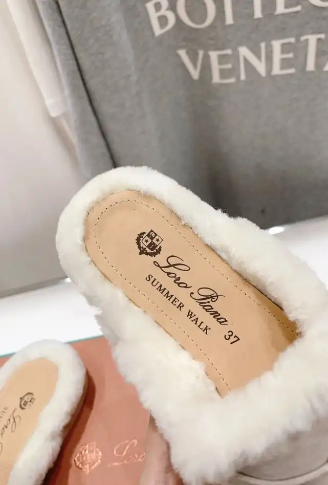 hype Other Slippers