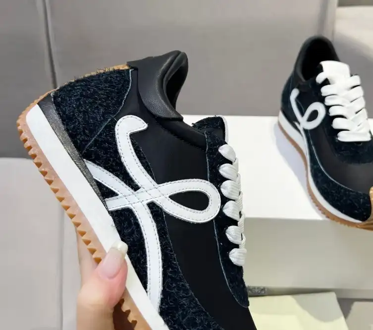 hype Loewe Sneakers