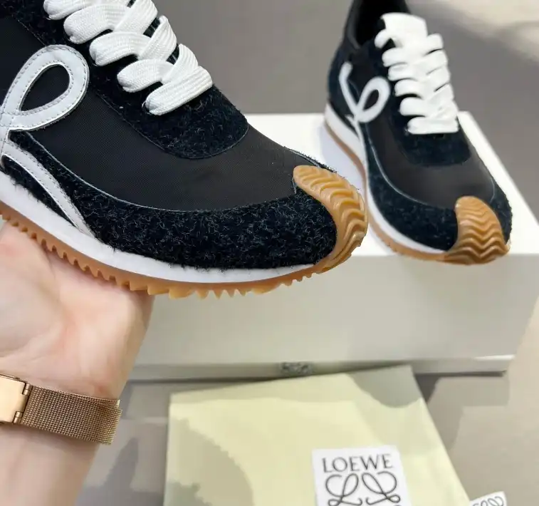 hype Loewe Sneakers