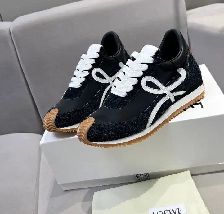 hype Loewe Sneakers