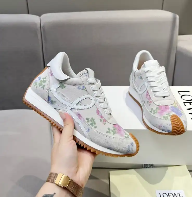 hype Loewe Sneakers