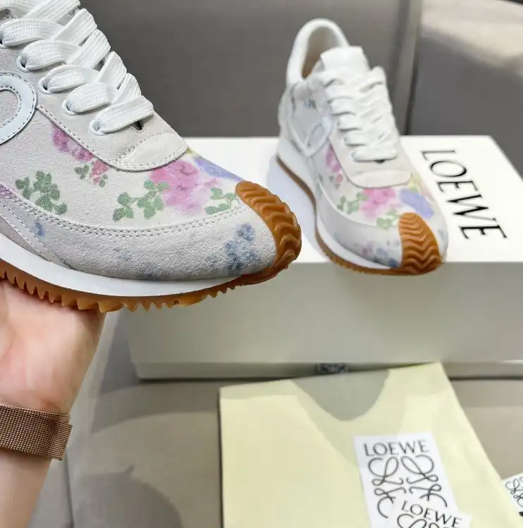 hype Loewe Sneakers