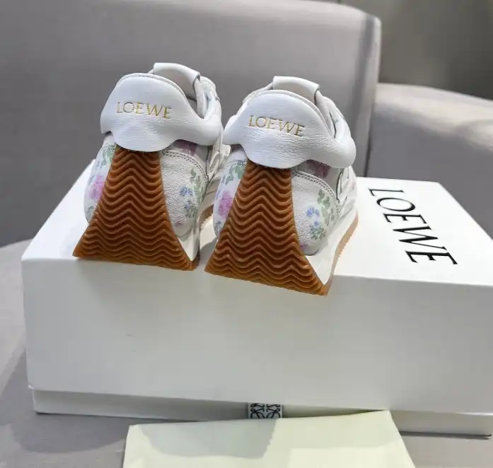 hype Loewe Sneakers