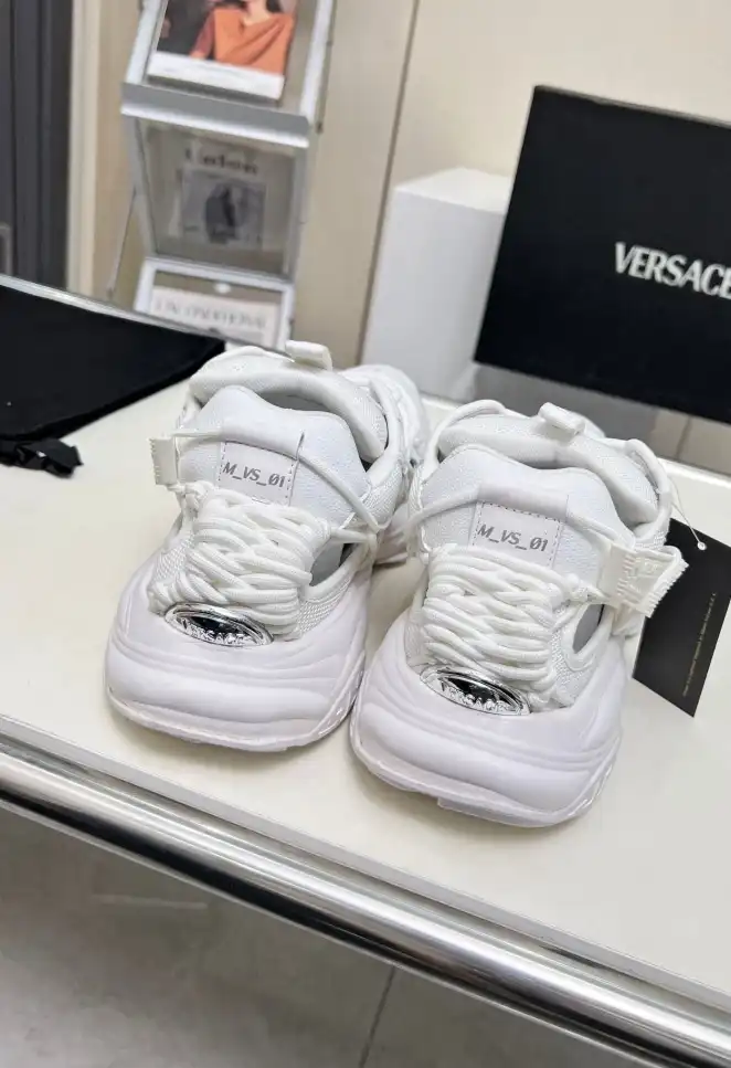 hype Givenchy Sneakers