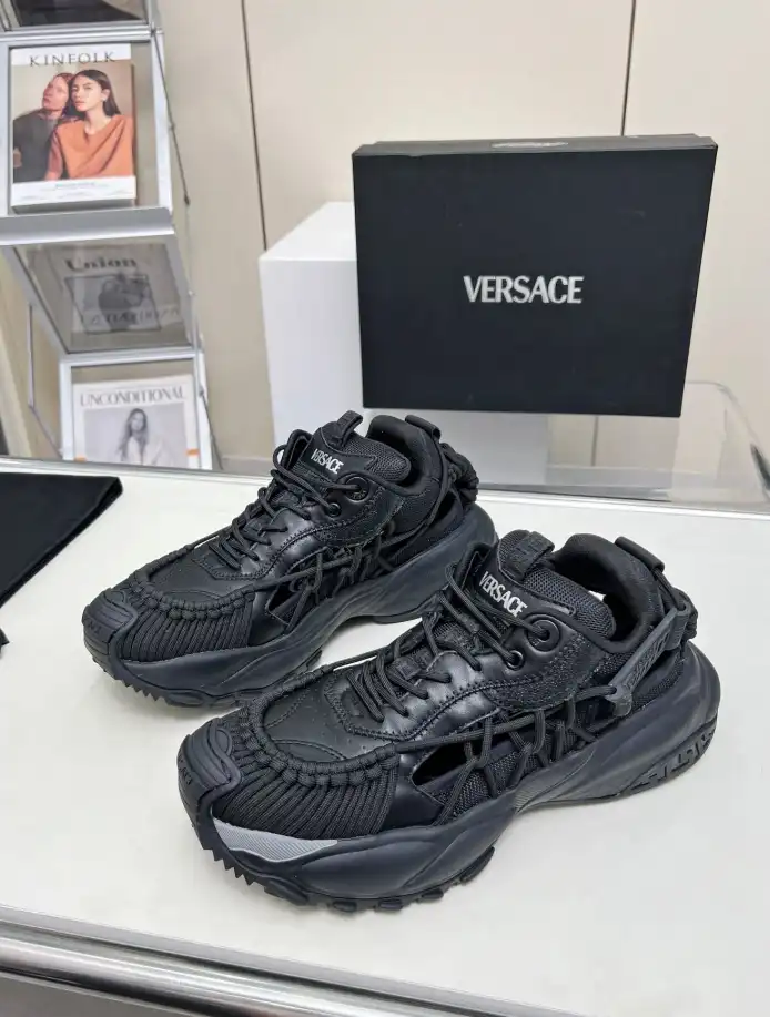 hype Givenchy Sneakers