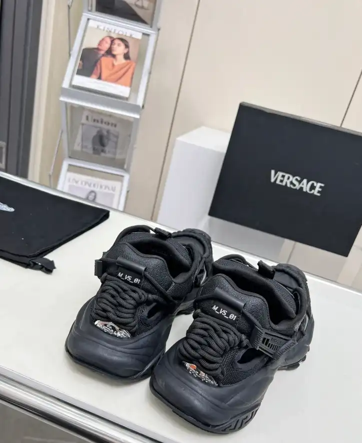 hype Givenchy Sneakers