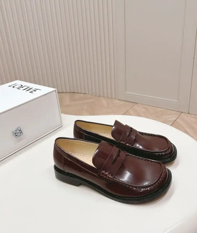 hype Loewe Leather Shoes