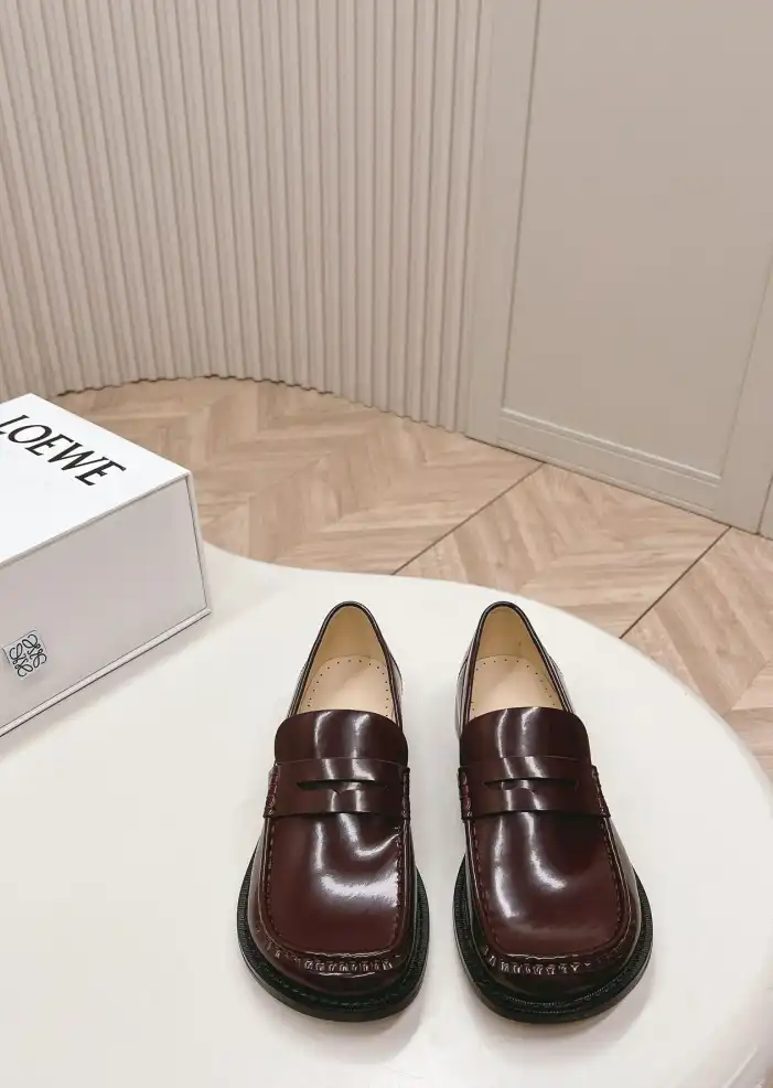 hype Loewe Leather Shoes