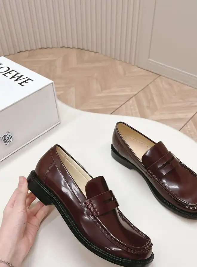 hype Loewe Leather Shoes