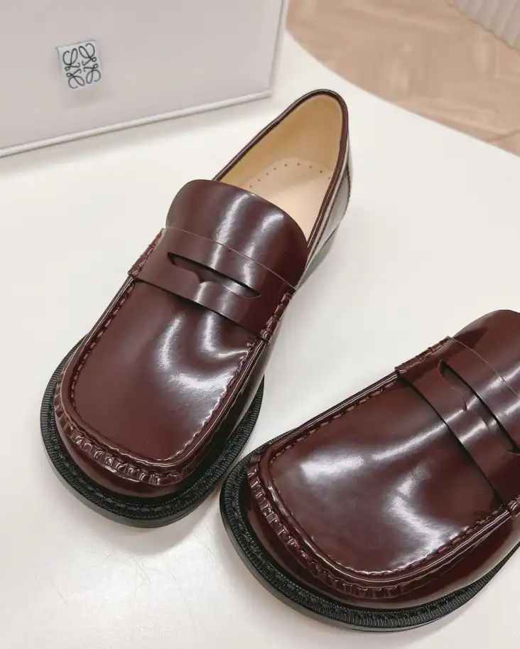 hype Loewe Leather Shoes