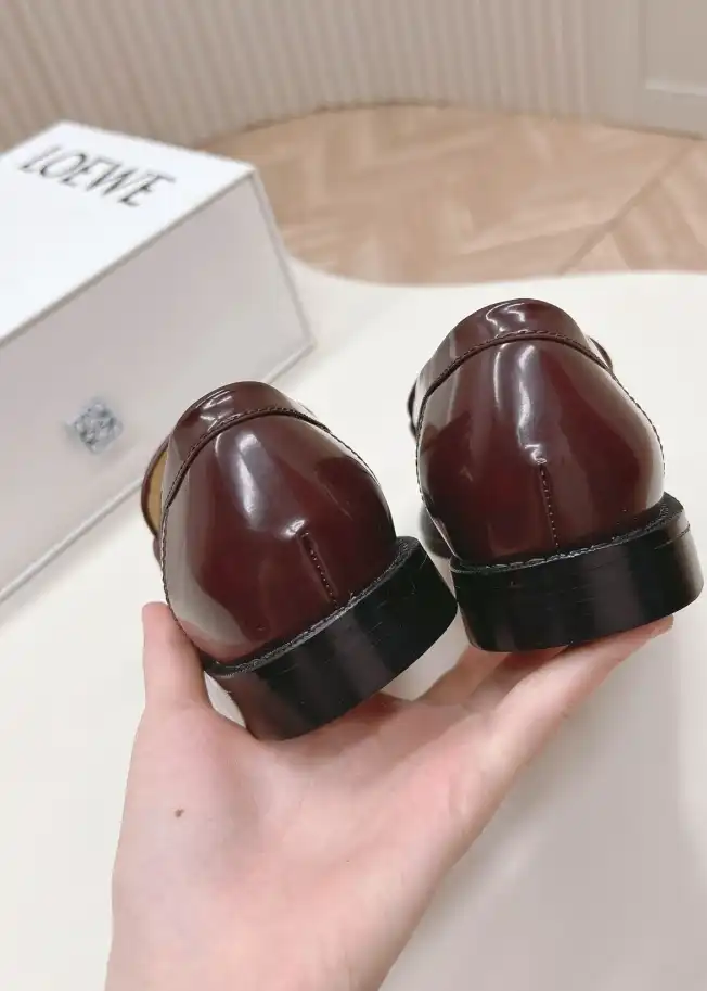 hype Loewe Leather Shoes