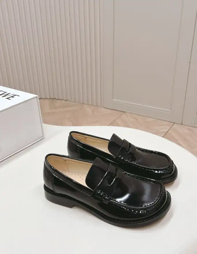 hype Loewe Leather Shoes