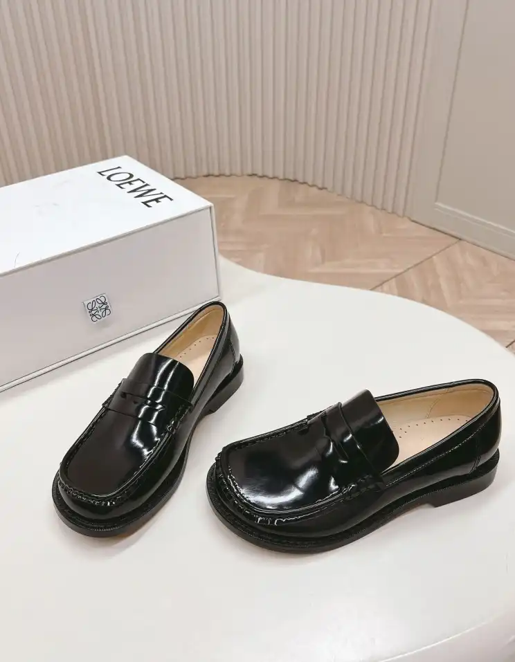 hype Loewe Leather Shoes