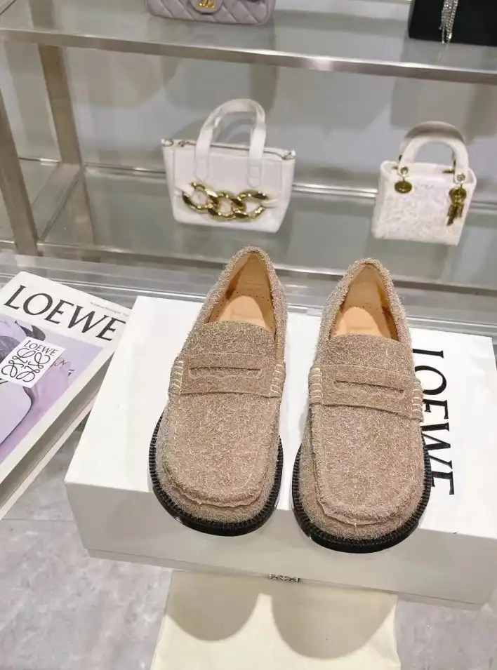 hype Loewe Leather Shoes