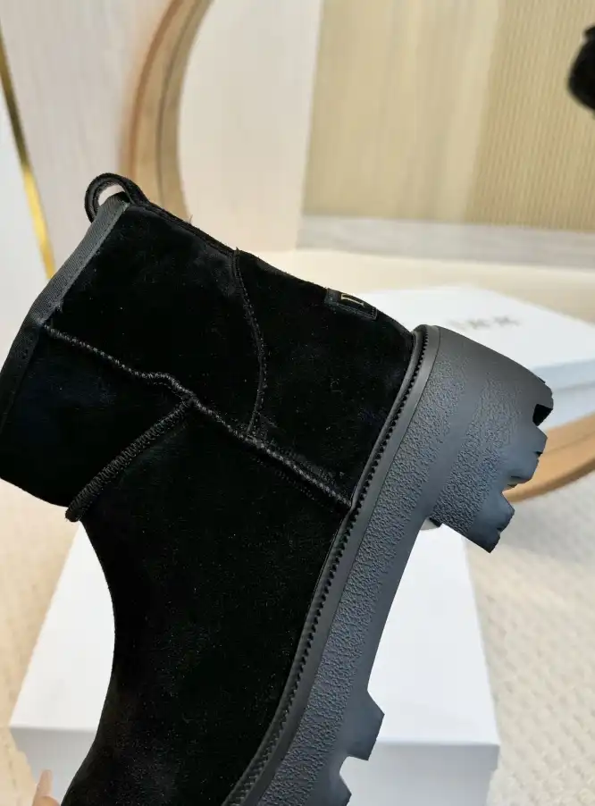 hype Christian Dior Boots