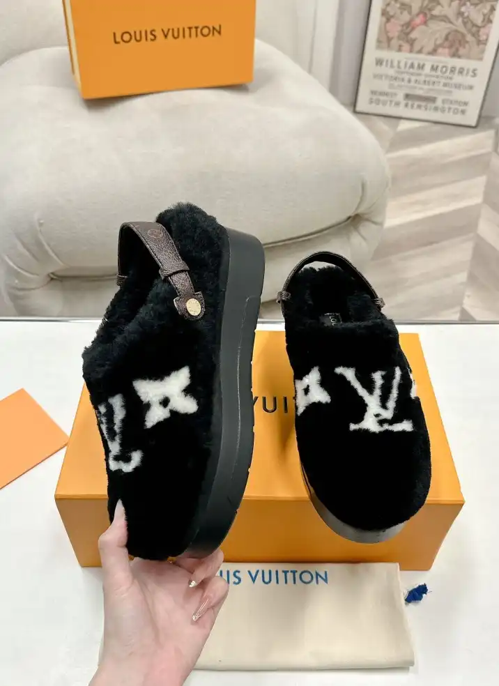 hype LV Slippers