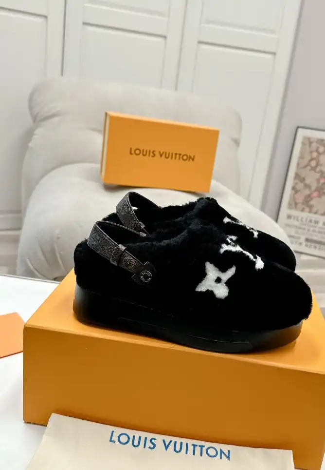 hype LV Slippers