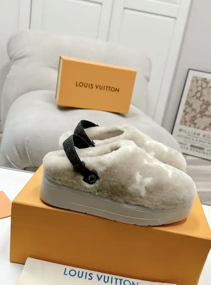 hype LV Slippers