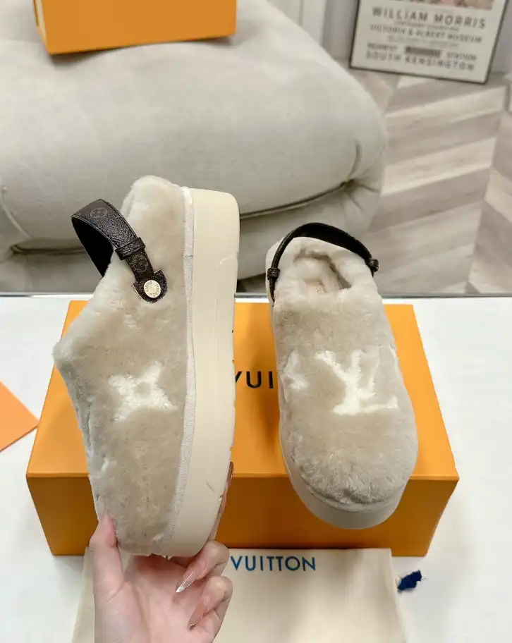 hype LV Slippers