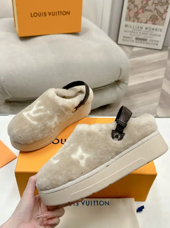 hype LV Slippers