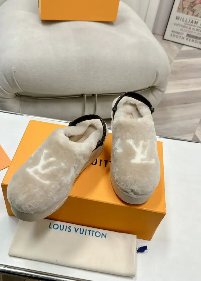 hype LV Slippers