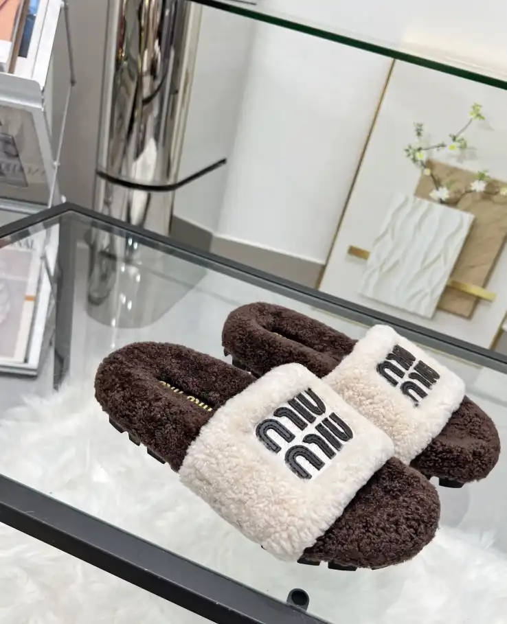 hype Miu Miu Slippers