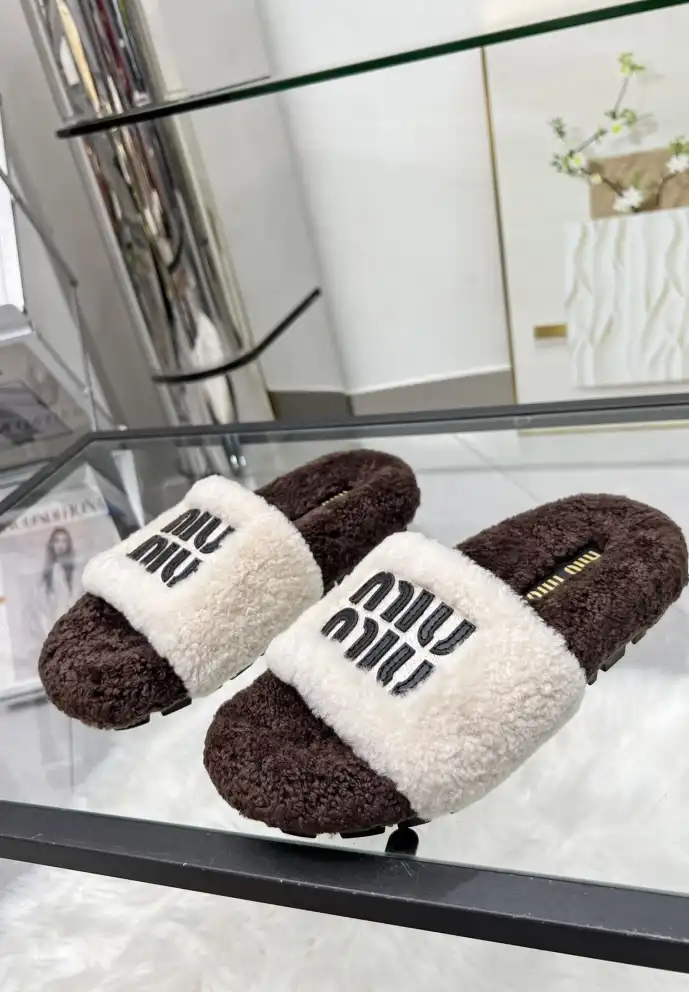 hype Miu Miu Slippers