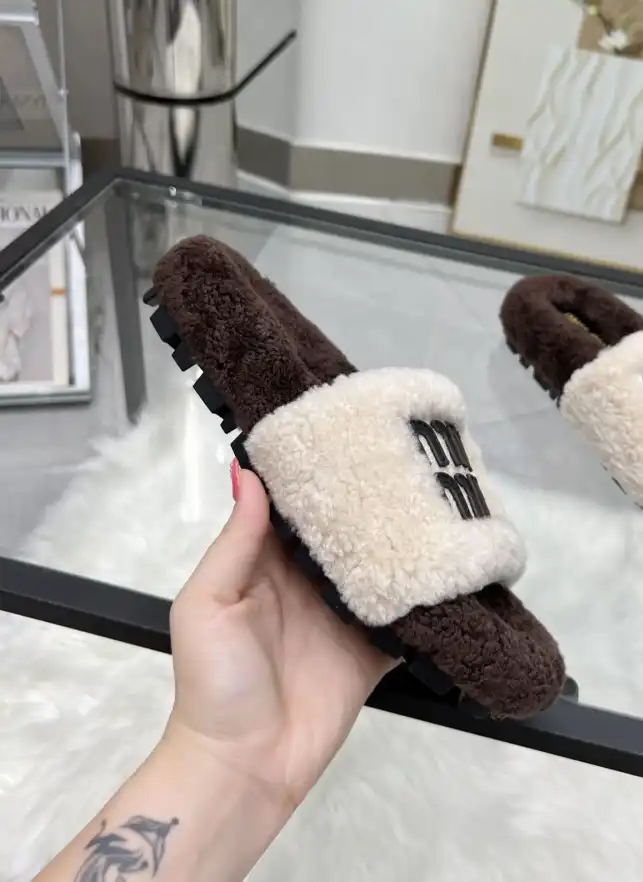 hype Miu Miu Slippers