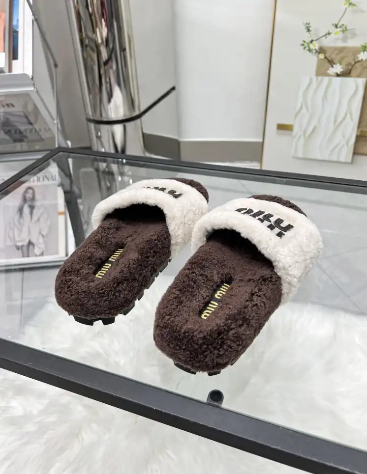 hype Miu Miu Slippers