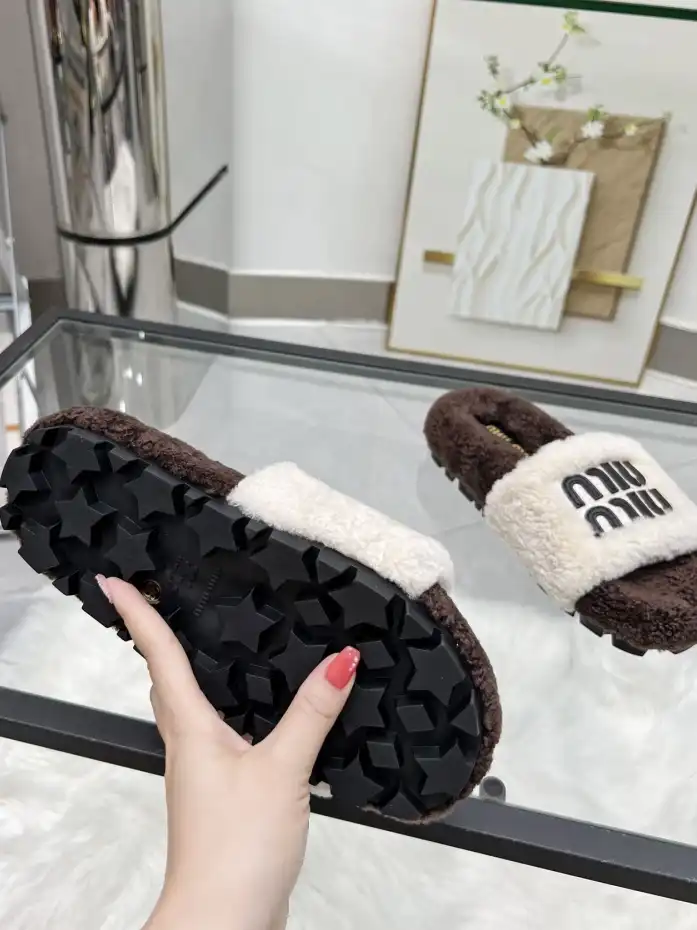 hype Miu Miu Slippers