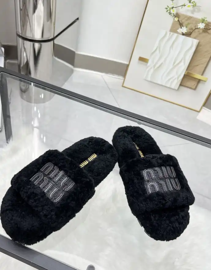 hype Miu Miu Slippers