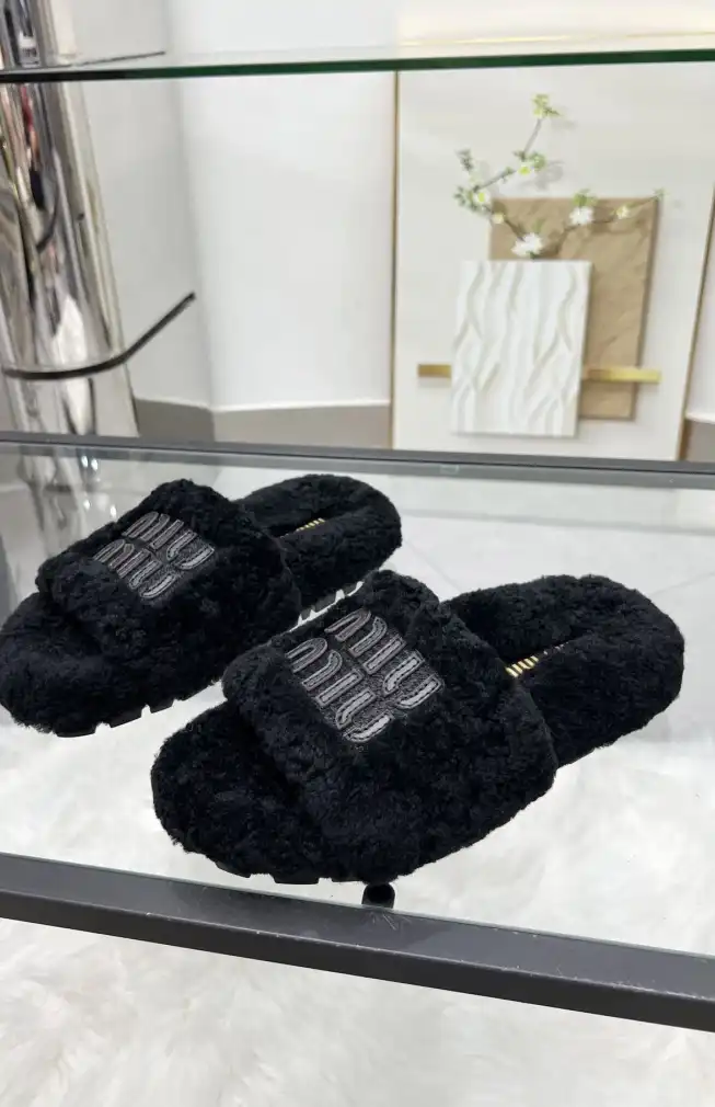 hype Miu Miu Slippers