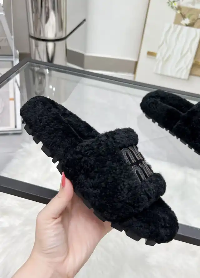 hype Miu Miu Slippers