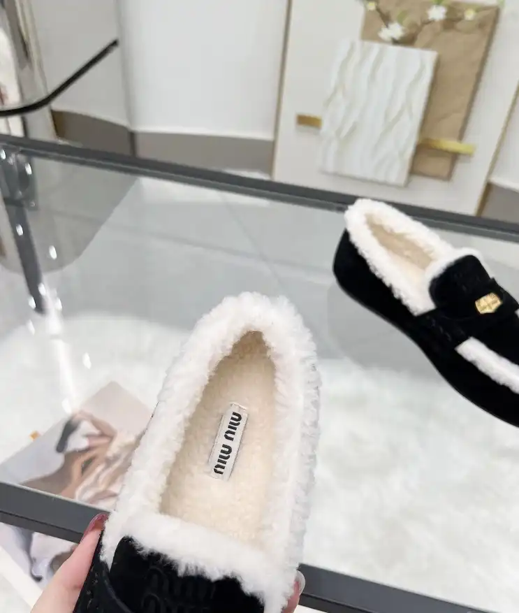 hype Miu Miu Casual Shoes