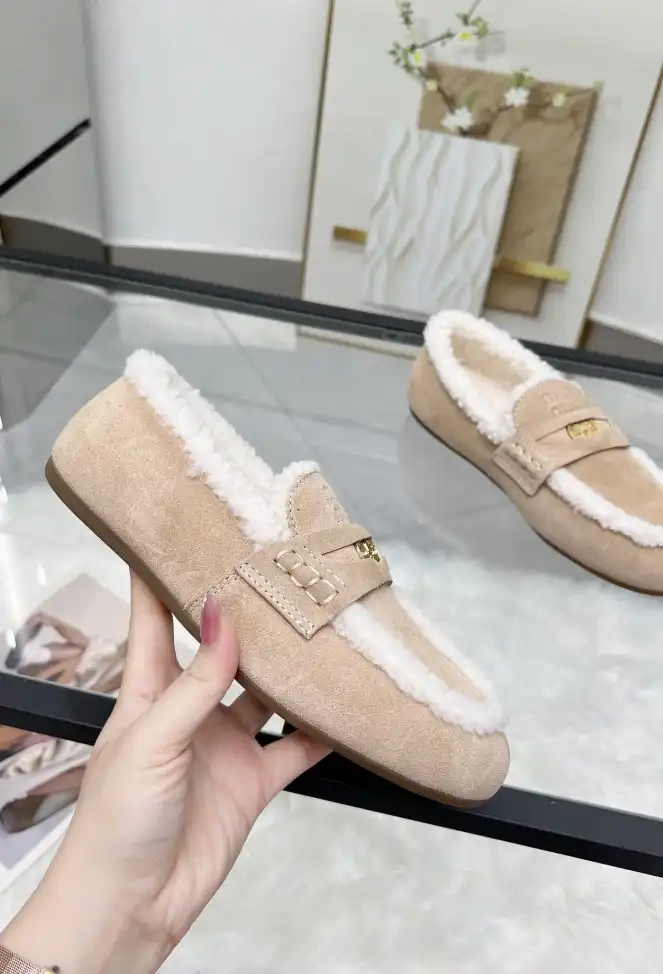 hype Miu Miu Casual Shoes