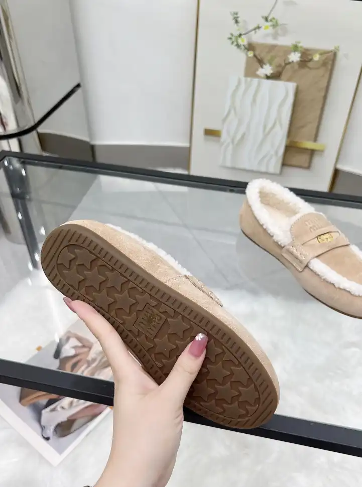 hype Miu Miu Casual Shoes